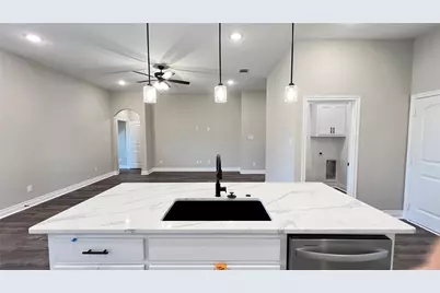 606 Moseley Lane, Greenville, TX 75402 - Photo 6