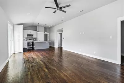 1905 Gordon Street, Greenville, TX 75401 - Photo 4