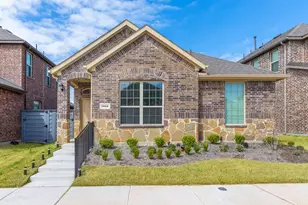 7028 Windmill St, Little Elm, TX 76227 - Photo 2