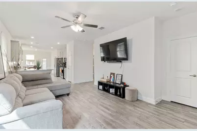 7028 Windmill Street, Little Elm, TX 76227 - Photo 4