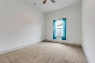2340 Denmark St, Dallas, TX 75253 - Photo 20