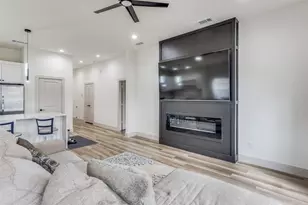 2340 Denmark St, Dallas, TX 75253 - Photo 6