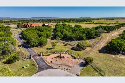 1040 Enchanted Rock Court, Possum Kingdom Lake, TX 76449 - Photo 4