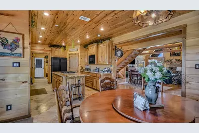 1040 Enchanted Rock Court, Possum Kingdom Lake, TX 76449 - Photo 16