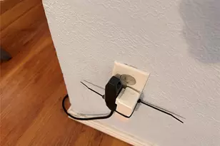 401 San Maria Dr, Garland, TX 75043 - Photo 2