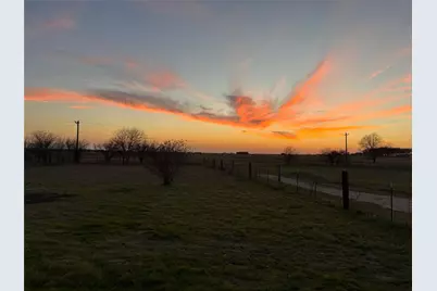 1912 Hcr 3106, Hillsboro, TX 76645 - Photo 2