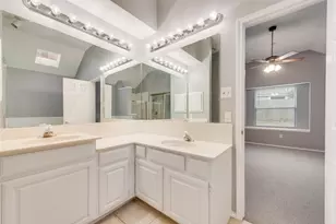 1220 Royal Crescent Dr, Bedford, TX 76021 - Photo 24