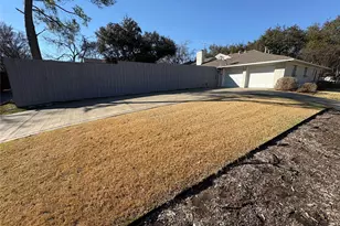 3796 Vinecrest Dr, Dallas, TX 75229 - Photo 40