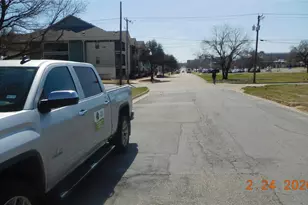 655 Crawford St, Fort Worth, TX 76104 - Photo 4