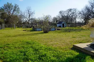 111 W 3rd St, Keene, TX 76059 - Photo 30