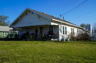 111 W 3rd St, Keene, TX 76059 - Photo 24