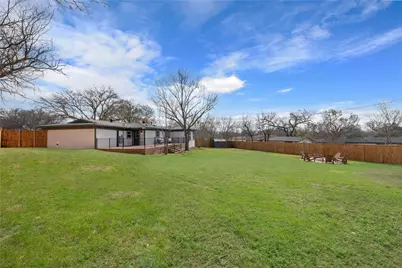 3155 Chamness Court, Haltom City, TX 76117 - Photo 32