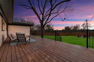 3155 Chamness Ct, Haltom City, TX 76117 - Photo 28