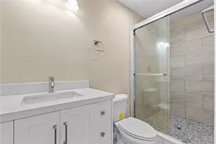 3611 Portland St, Irving, TX 75062 - Photo 8