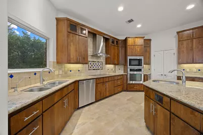 18302 Austin Boulevard, Lago Vista, TX 78645 - Photo 8