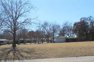 1224 S Lamar St, Weatherford, TX 76086 - Photo 4