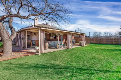 613 Creek Point Drive, Saginaw, TX 76179 - Photo 28