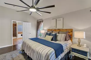 613 Creek Point Dr, Saginaw, TX 76179 - Photo 20