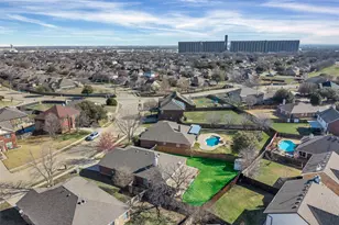 613 Creek Point Dr, Saginaw, TX 76179 - Photo 34