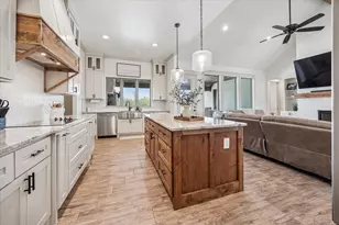 2028 Carrie Ct, Weatherford, TX 76088 - Photo 14