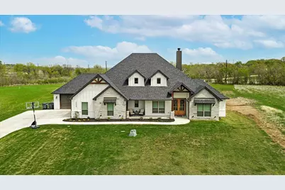 2028 Carrie Court, Weatherford, TX 76088 - Photo 1