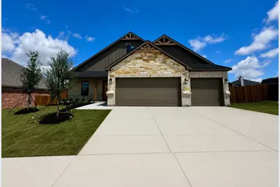 1900 W Westhill Drive, Cleburne, TX 76033 - Photo 1