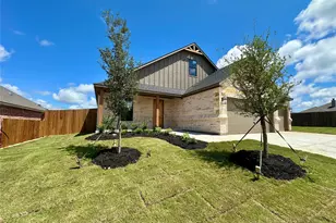1900 W Westhill Dr, Cleburne, TX 76033 - Photo 2