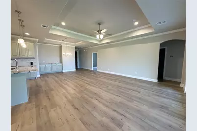 1900 W Westhill Drive, Cleburne, TX 76033 - Photo 12