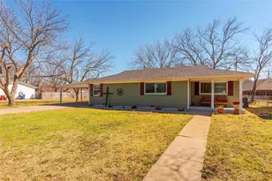 223 Garver Ave, Van Alstyne, TX 75495 - Photo 1