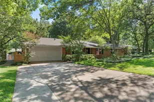 319 Sharron Dr, Woodway, TX 76712 - Photo 2