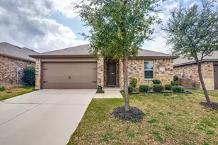 2431 Rosharon Dr, Forney, TX 75126 - Photo 2