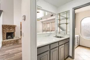 17079 Upper Bay Rd, Addison, TX 75001 - Photo 8