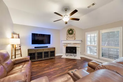 6421 Wexley Lane, The Colony, TX 75056 - Photo 10