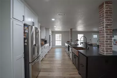 725 Hunter Trail, Bridgeport, TX 76426 - Photo 8