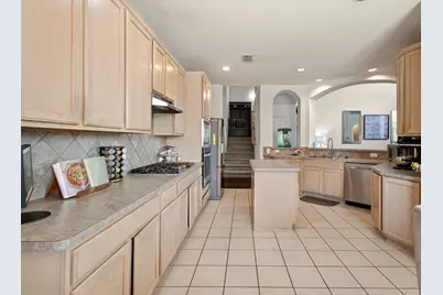 1137 Versailles Avenue, DeSoto, TX 75115 - Photo 4