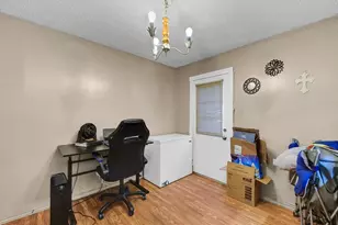 2409 MacArthur Dr, Waco, TX 76708 - Photo 8