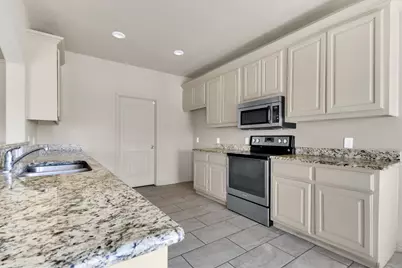 2923 E Pepperidge Drive, Lancaster, TX 75134 - Photo 10