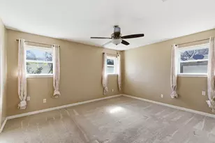 1760 Acorn Ln, Hurst, TX 76054 - Photo 22
