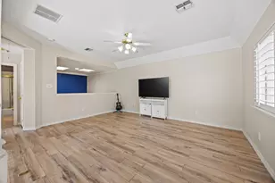 8625 Old Oak Dr, Irving, TX 75063 - Photo 16