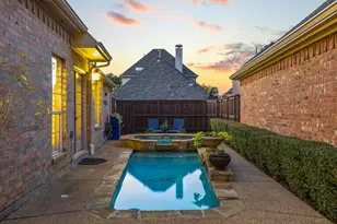 8625 Old Oak Dr, Irving, TX 75063 - Photo 28