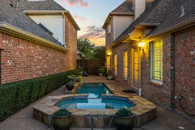 8625 Old Oak Drive, Irving, TX 75063 - Photo 28