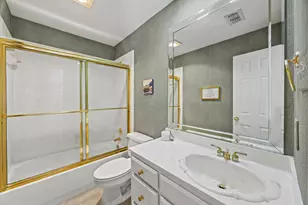 8625 Old Oak Dr, Irving, TX 75063 - Photo 26