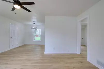 933 Treasure Road, Garland, TX 75041 - Photo 2