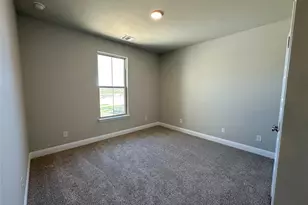 2005 Belle Lagos Ln, Cleburne, TX 76033 - Photo 16