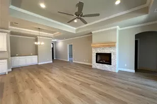 2005 Belle Lagos Ln, Cleburne, TX 76033 - Photo 4