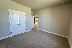 2005 Belle Lagos Ln, Cleburne, TX 76033 - Photo 18