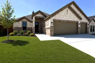 2005 Belle Lagos Ln, Cleburne, TX 76033 - Photo 1