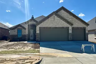 2005 Belle Lagos Ln, Cleburne, TX 76033 - Photo 1