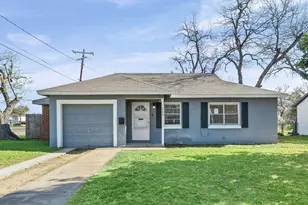 660 Schieme St, River Oaks, TX 76114 - Photo 1