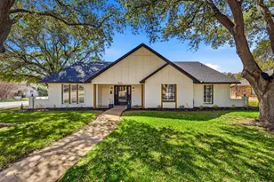 5068 Lake View Cir, North Richland Hills, TX 76180 - Photo 2